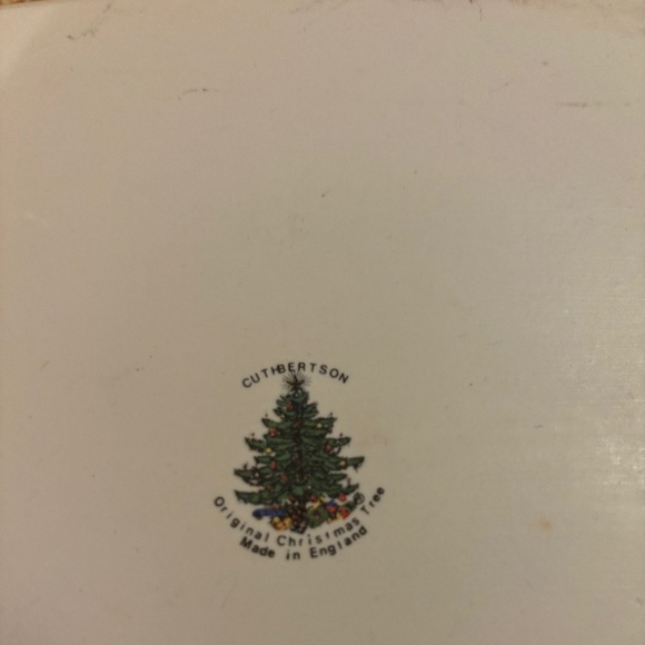 Cuthbertson Original Christmas Tree Casserole Dish 11.5" x 8.5" x 2" - Picture 4 of 8